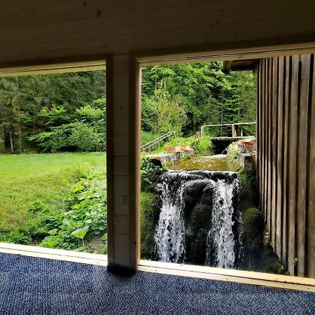 فيلا Wooden House With A Waterfall "Stipanov Mlin" Plitvička Jezera المظهر الخارجي الصورة